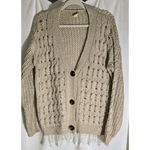 POL Oversize Cable Knit Cardigan With Lace Trim  Large Button‎